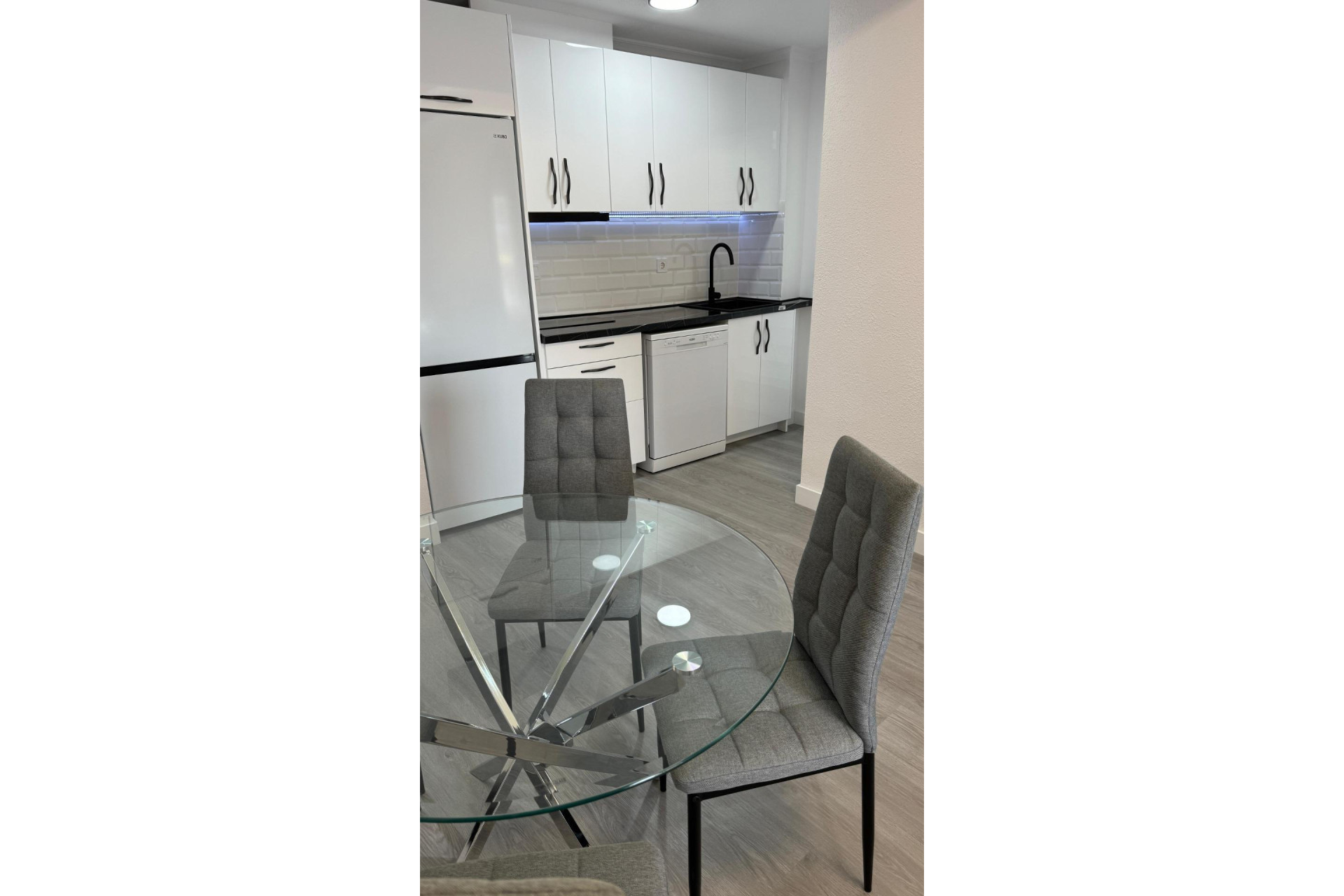 Resale - Apartment - Torrevieja - Playa del cura