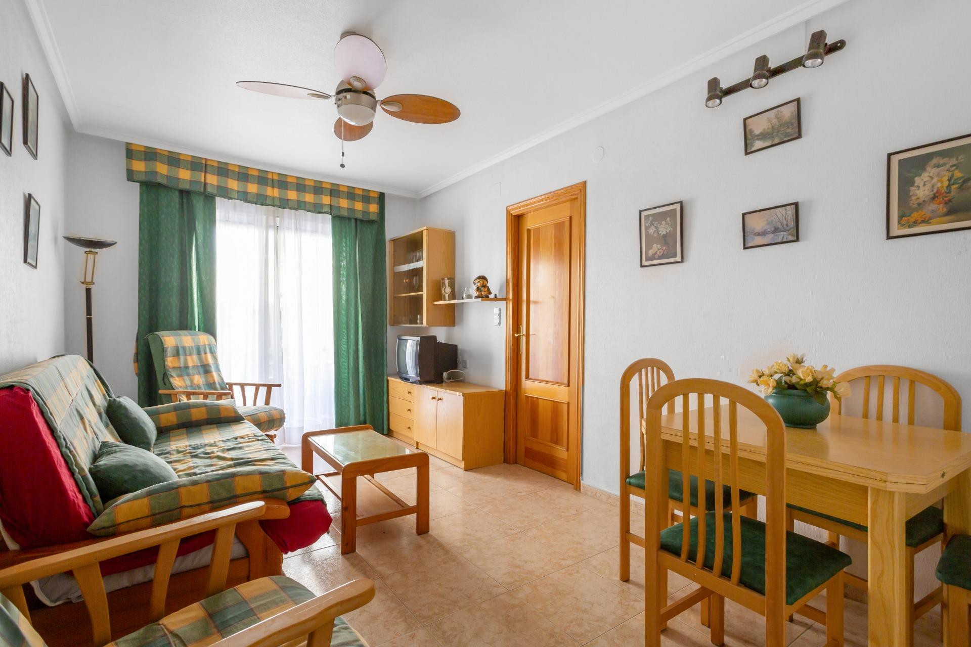 Resale - Apartment - Torrevieja - Playa del cura