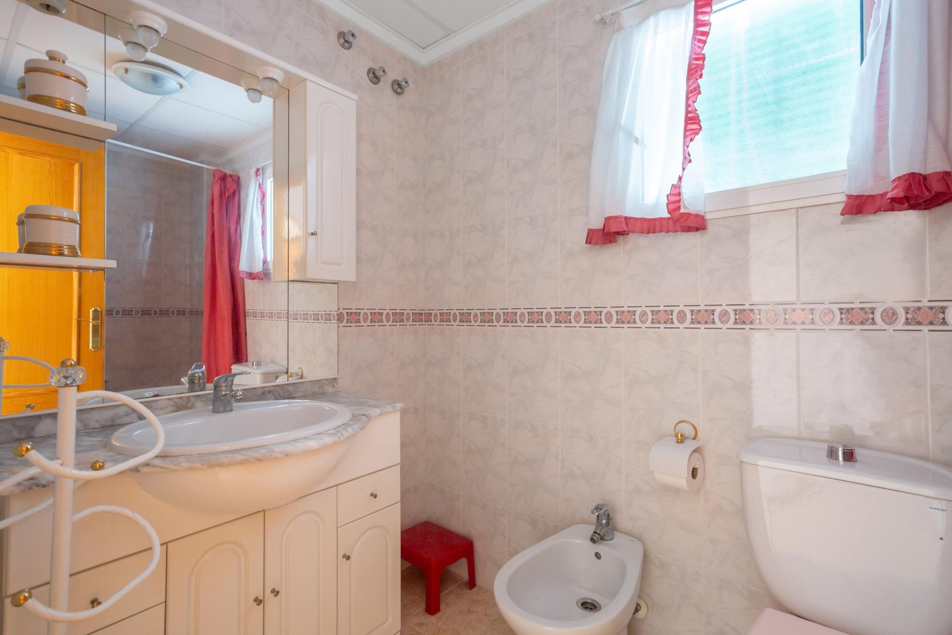 Resale - Apartment - Torrevieja - Playa del cura