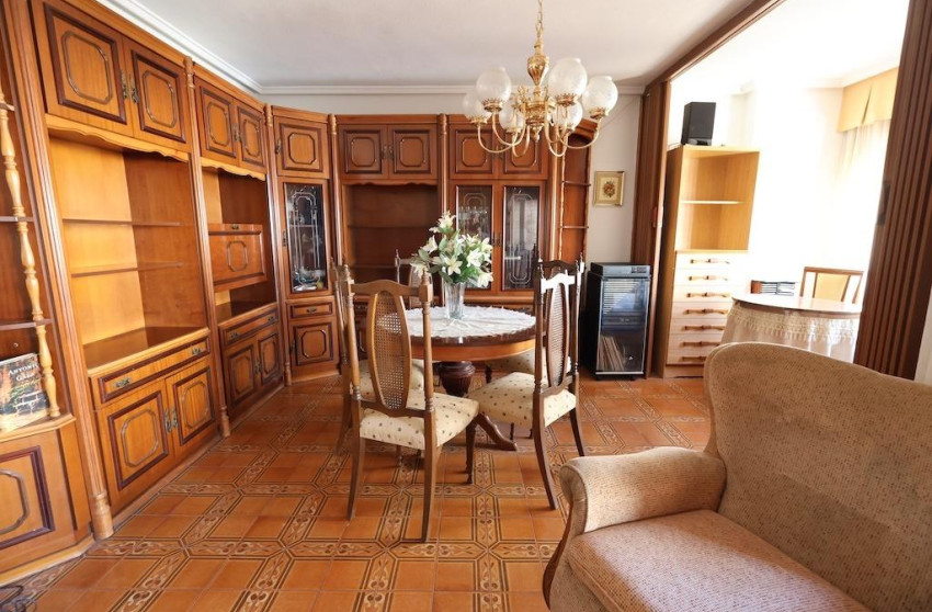 Resale - Apartment - Torrevieja - Playa del cura