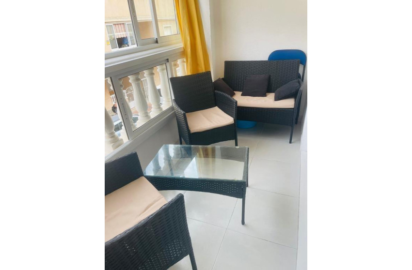 Resale - Apartment - Torrevieja - Playa del cura