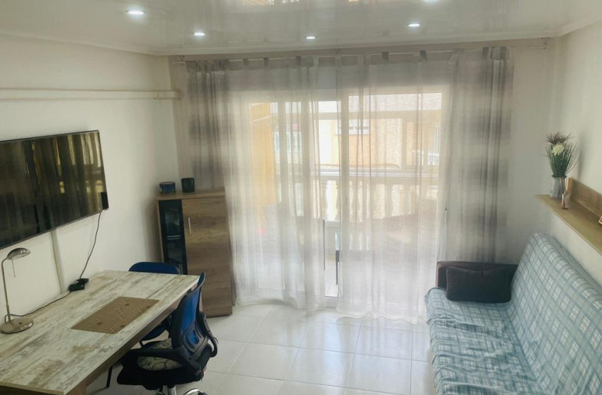 Resale - Apartment - Torrevieja - Playa del cura
