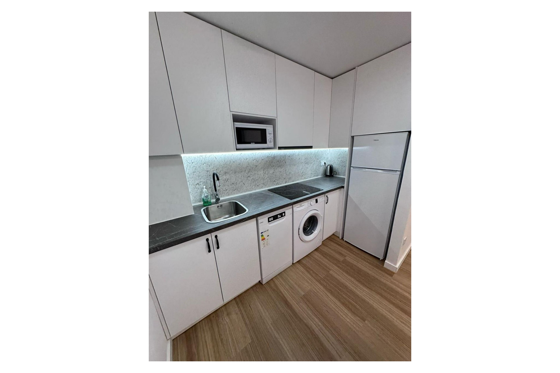 Resale - Apartment - Torrevieja - Playa del Cura