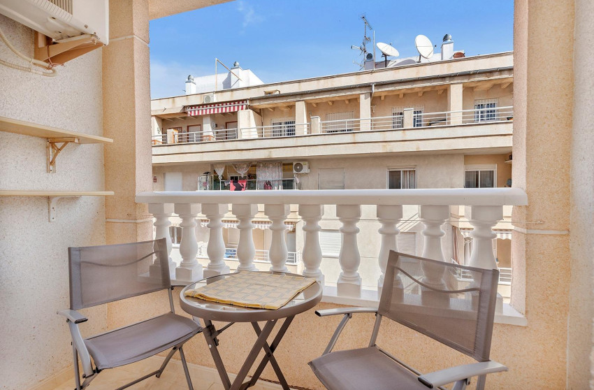 Resale - Apartment - Torrevieja - Playa del cura