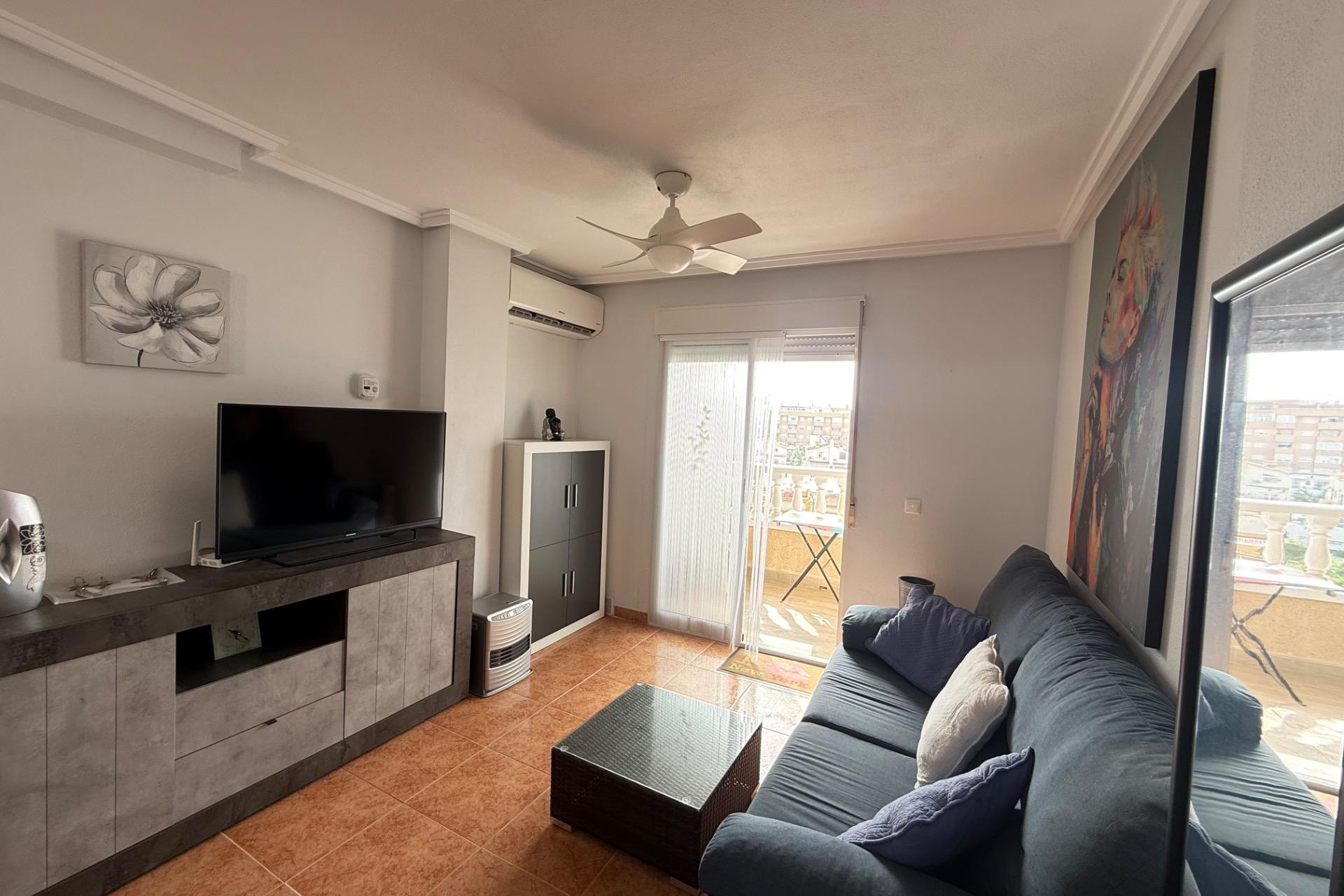 Resale - Apartment - Torrevieja - Playa del cura