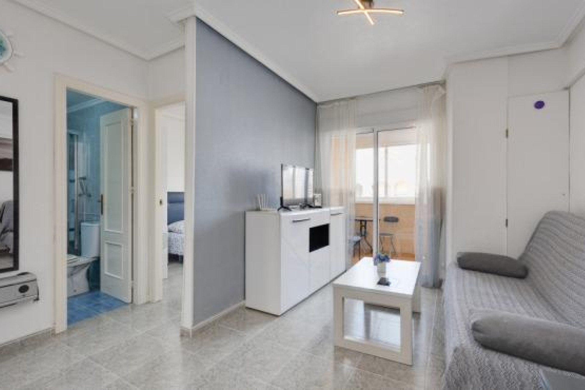 Resale - Apartment - Torrevieja - Playa del cura