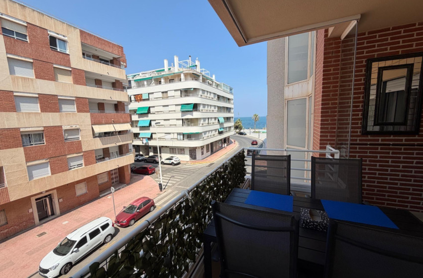 Resale - Apartment - Torrevieja - Playa del cura