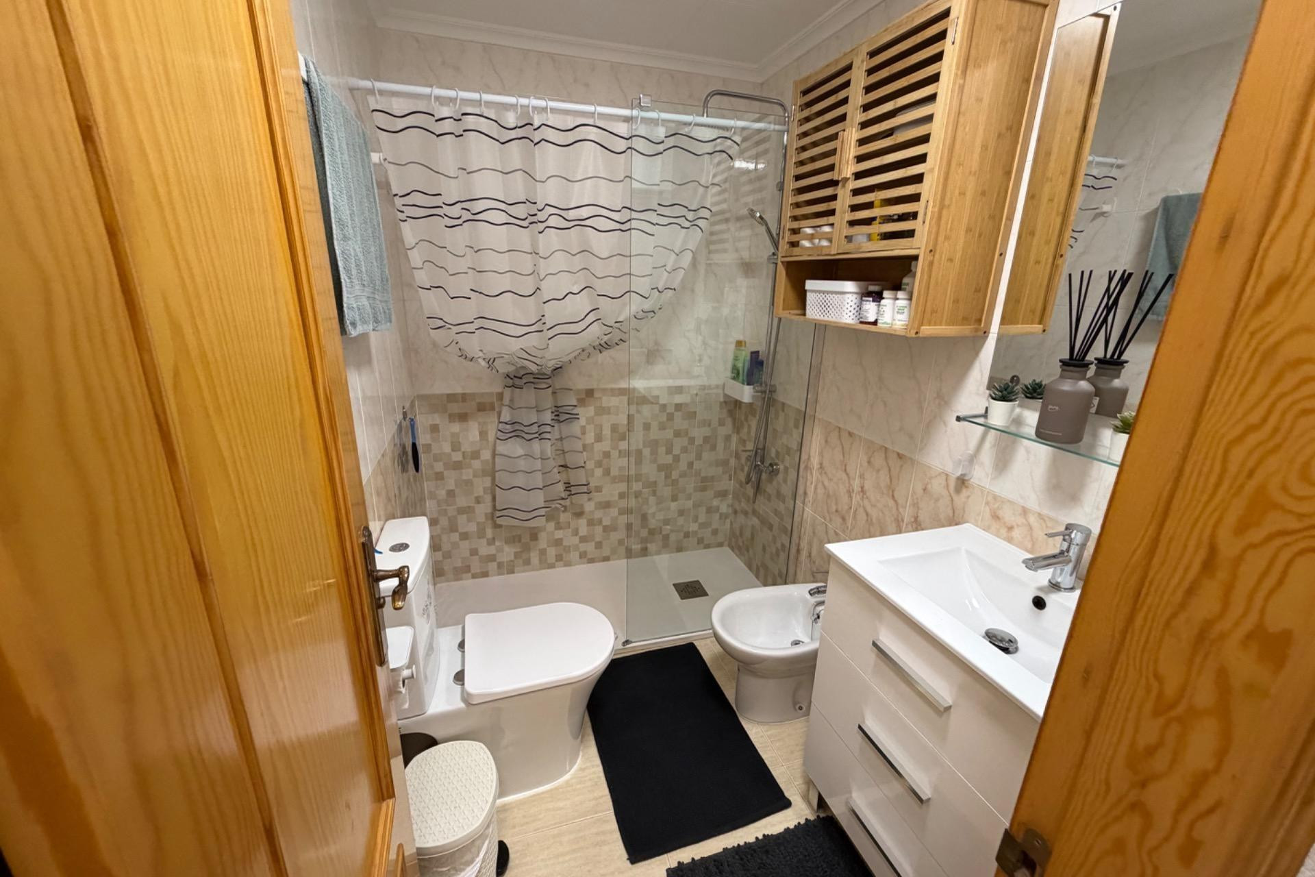 Resale - Apartment - Torrevieja - Playa del cura