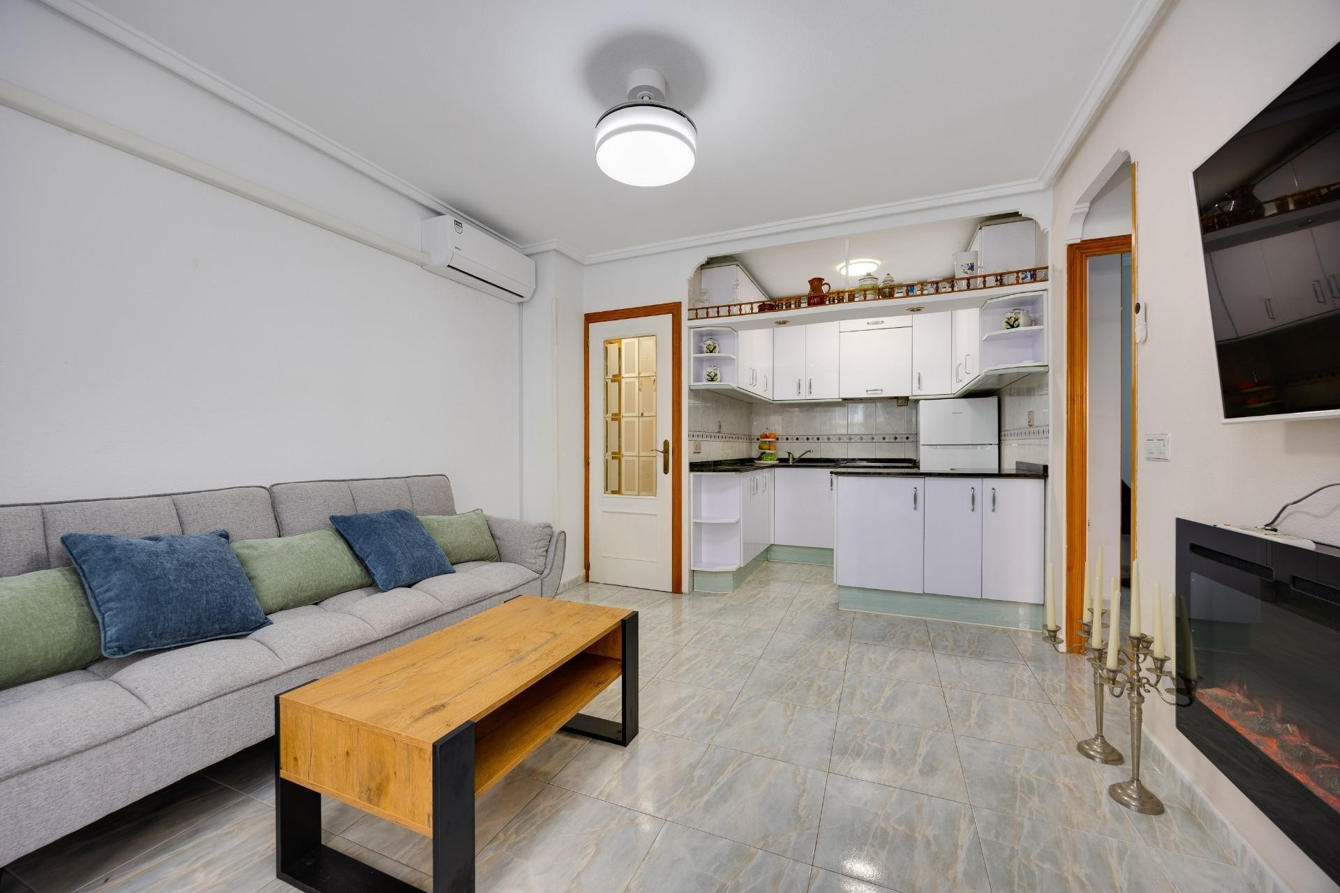 Resale - Apartment - Torrevieja - Playa del cura