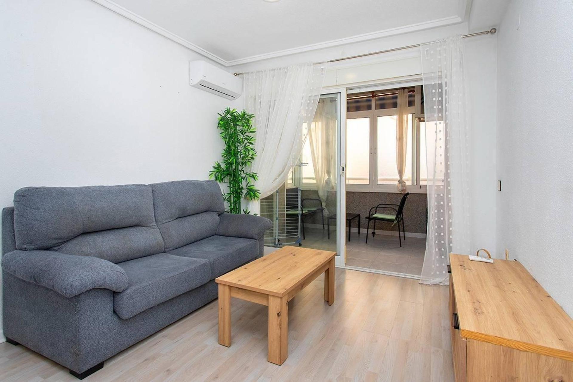 Resale - Apartment - Torrevieja - Playa del cura