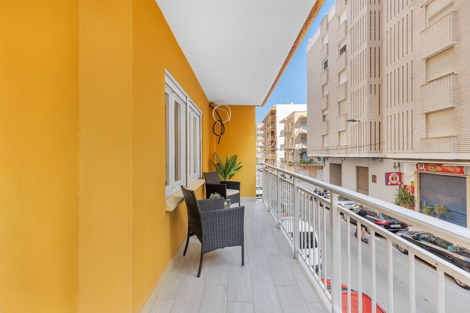 Resale - Apartment - Torrevieja - Playa del cura