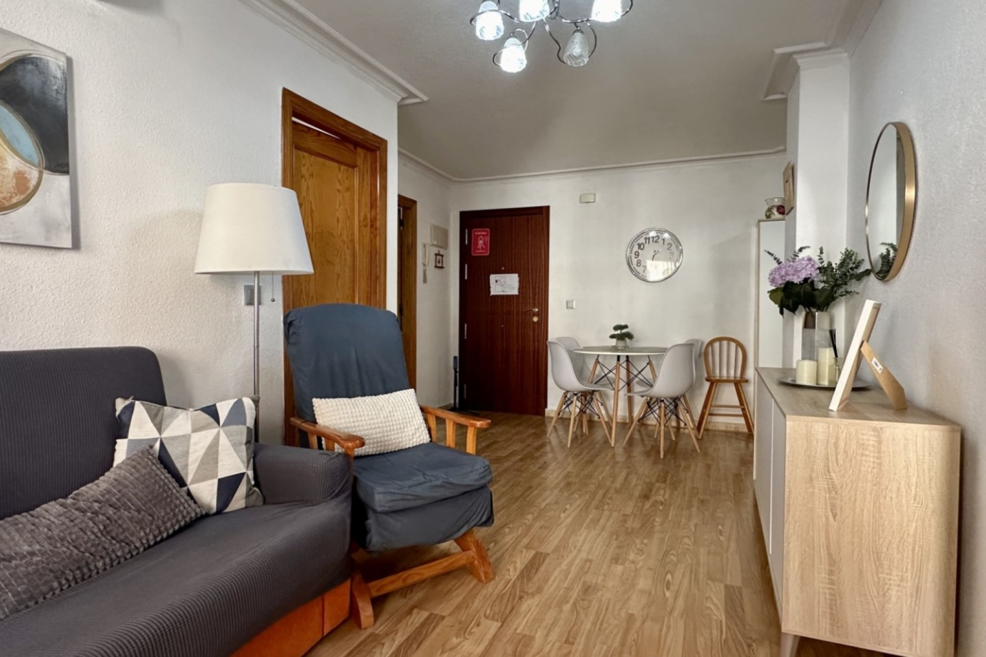 Resale - Apartment - Torrevieja - Playa Los Naufragos