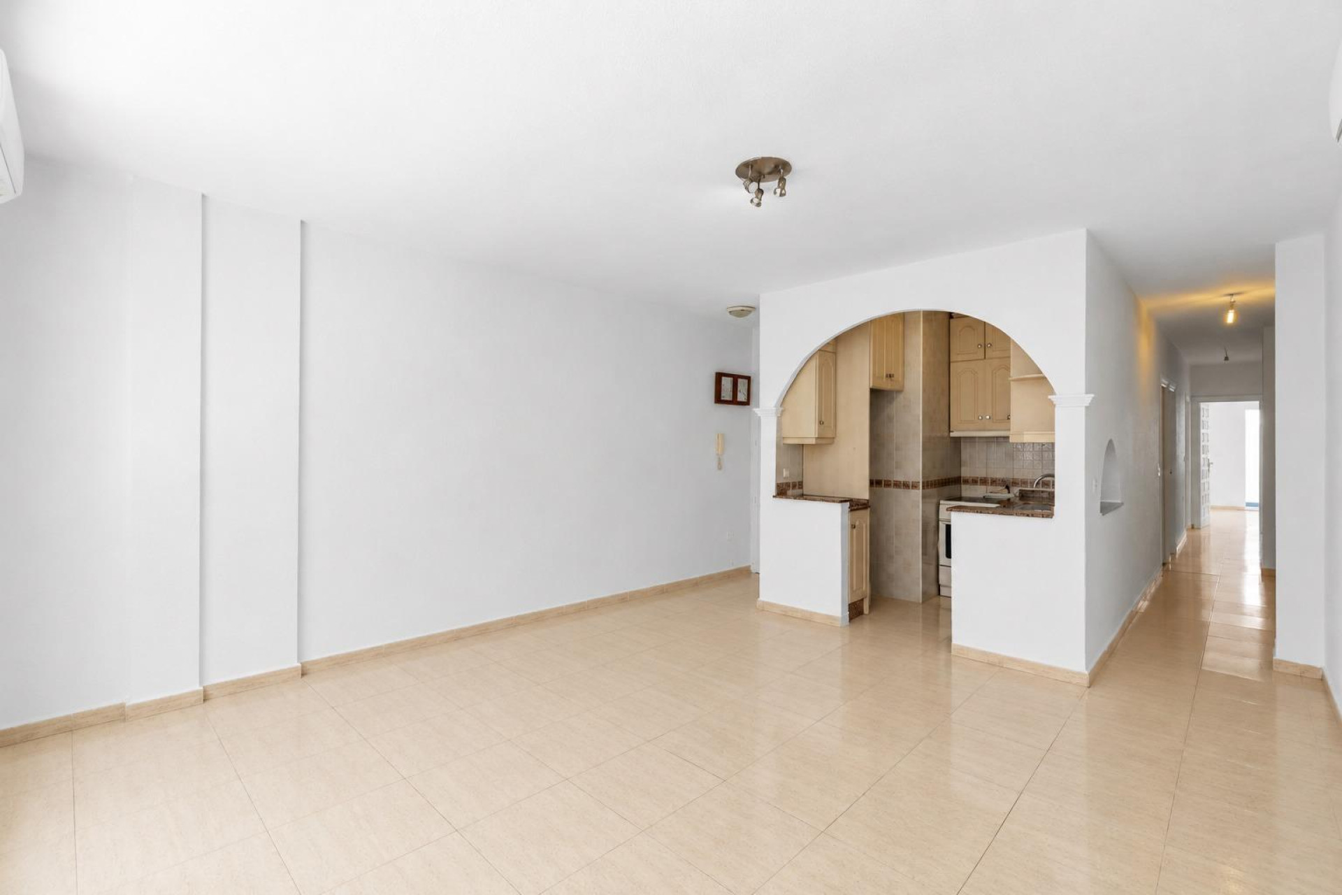 Resale - Apartment - Torrevieja - Puerto Deportivo