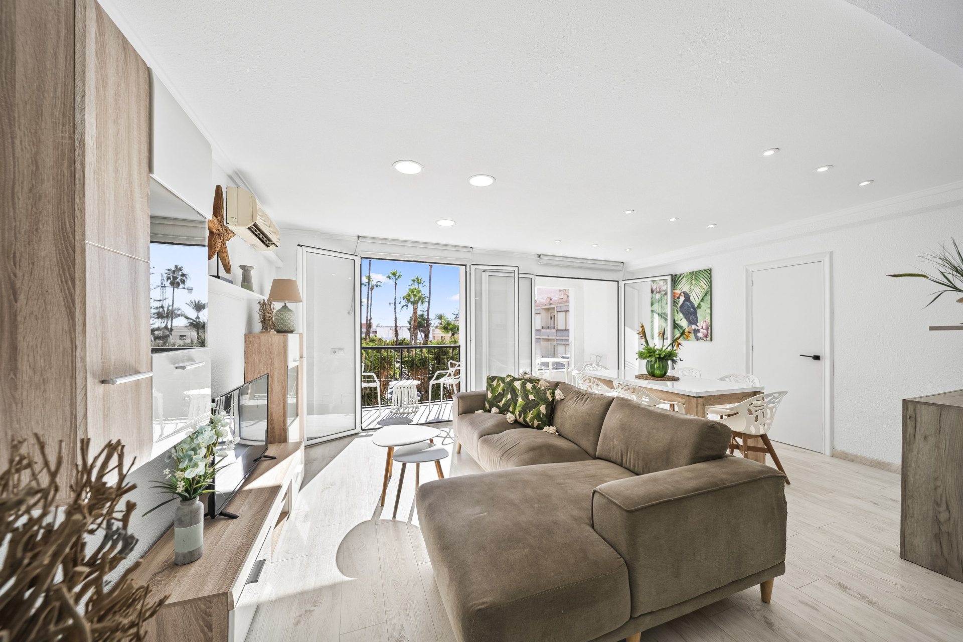 Resale - Apartment - Torrevieja - Puerto