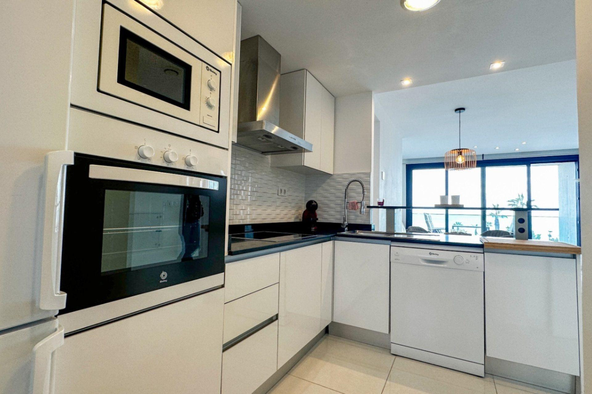 Resale - Apartment - Torrevieja - Punta prima