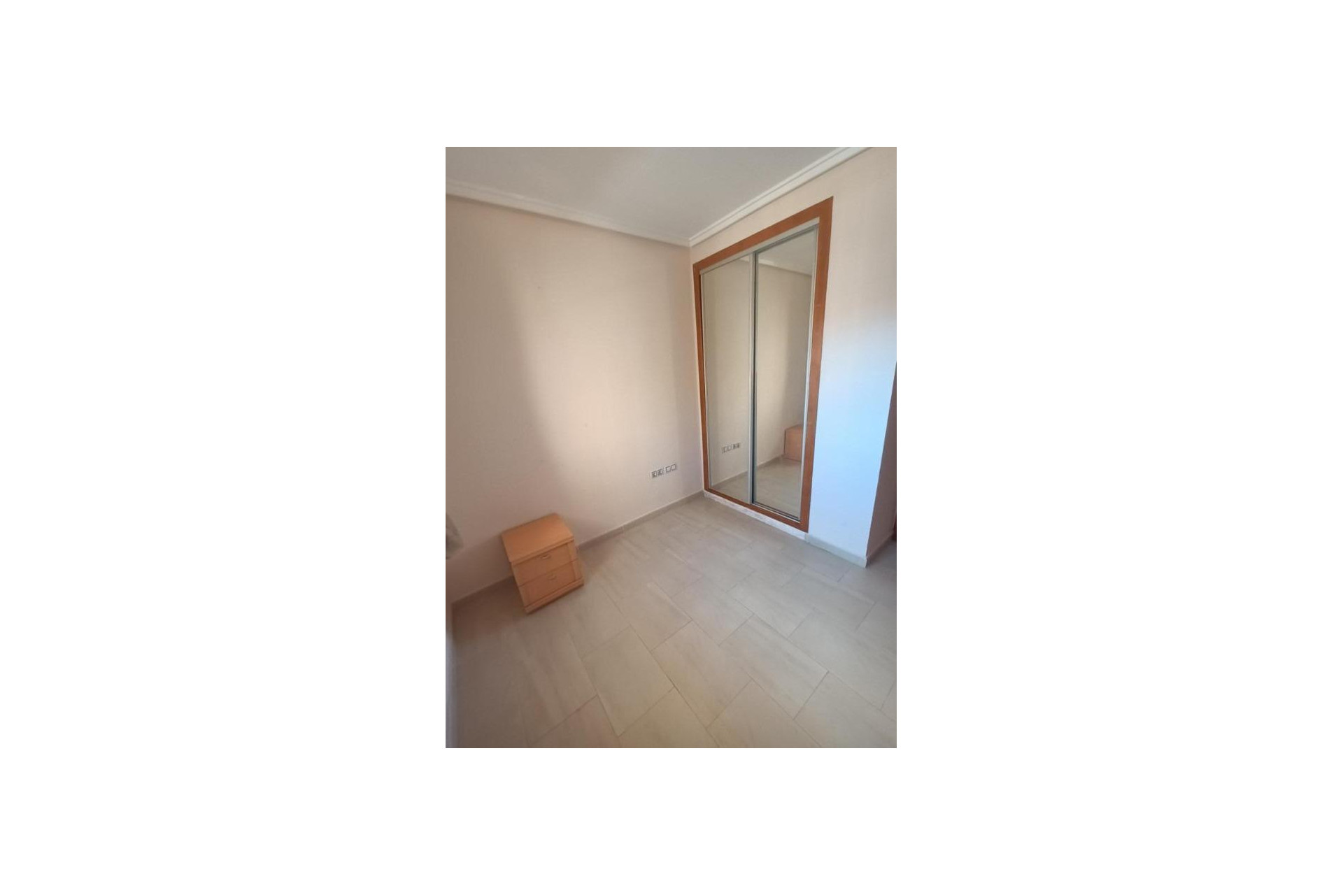 Resale - Apartment - Torrevieja - Sector 25