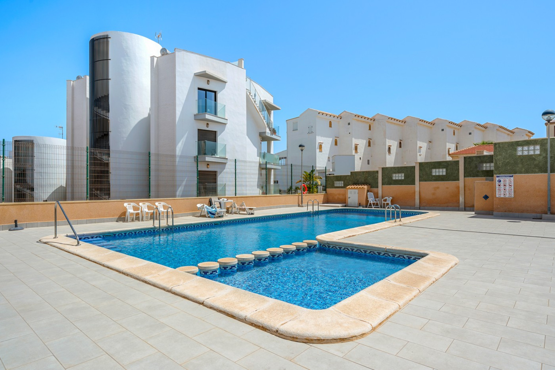 Resale - Apartment - Torrevieja - Torre La Mata