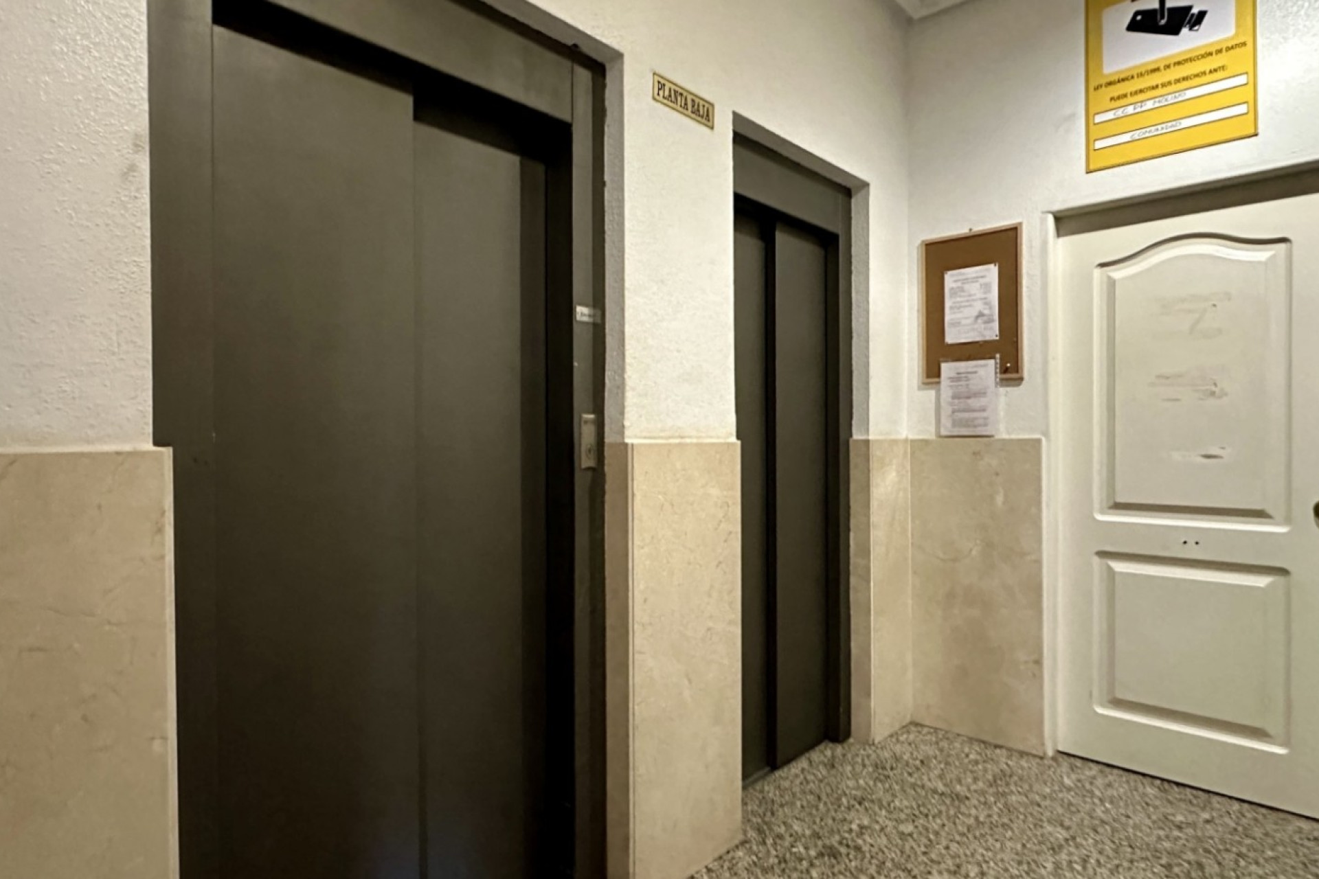 Resale - Apartment - Torrevieja - Torrevieja - Centre