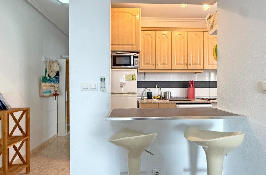 Resale - Apartment - Torrevieja - Torrevieja - Centre