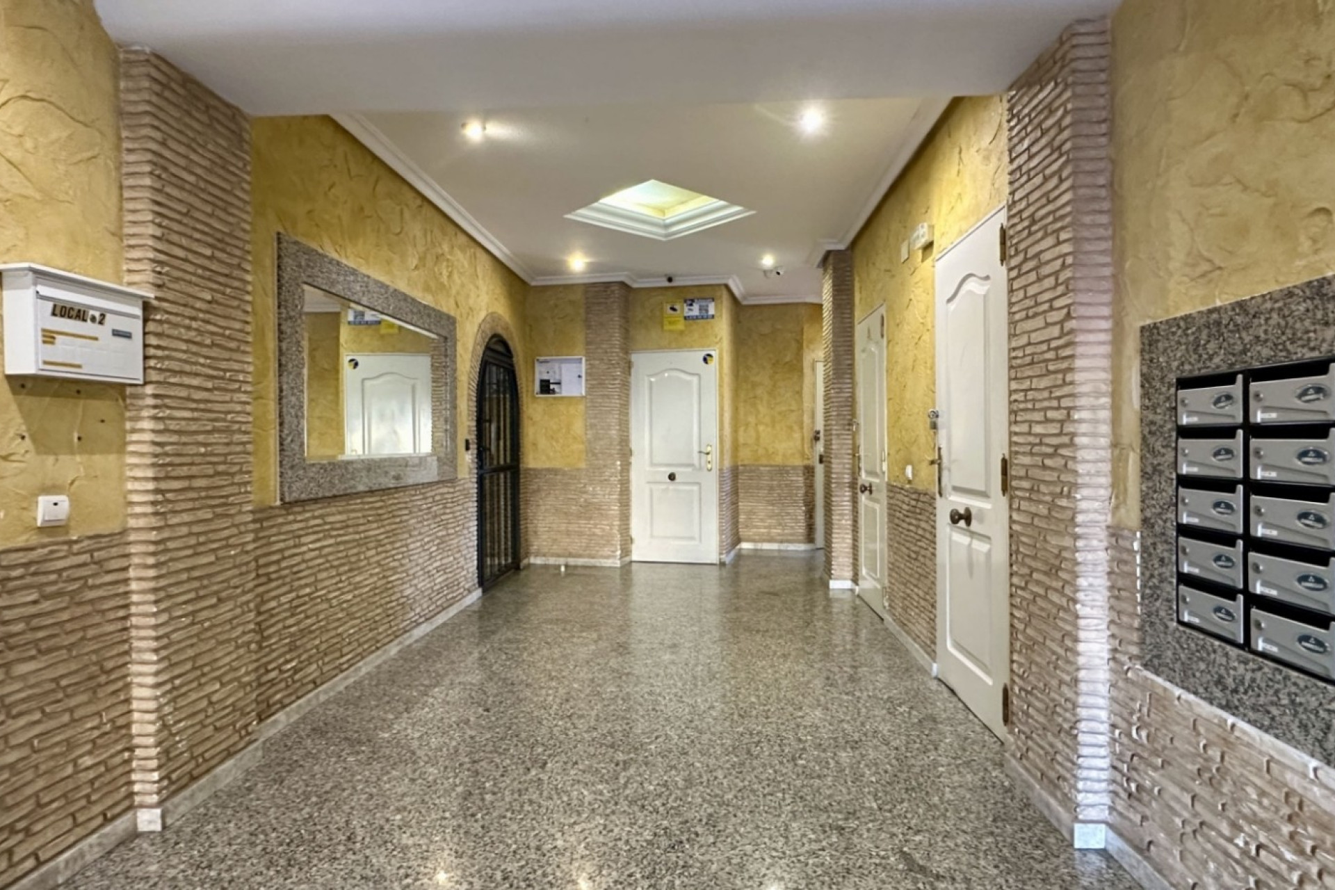 Resale - Apartment - Torrevieja - Torrevieja - Centre