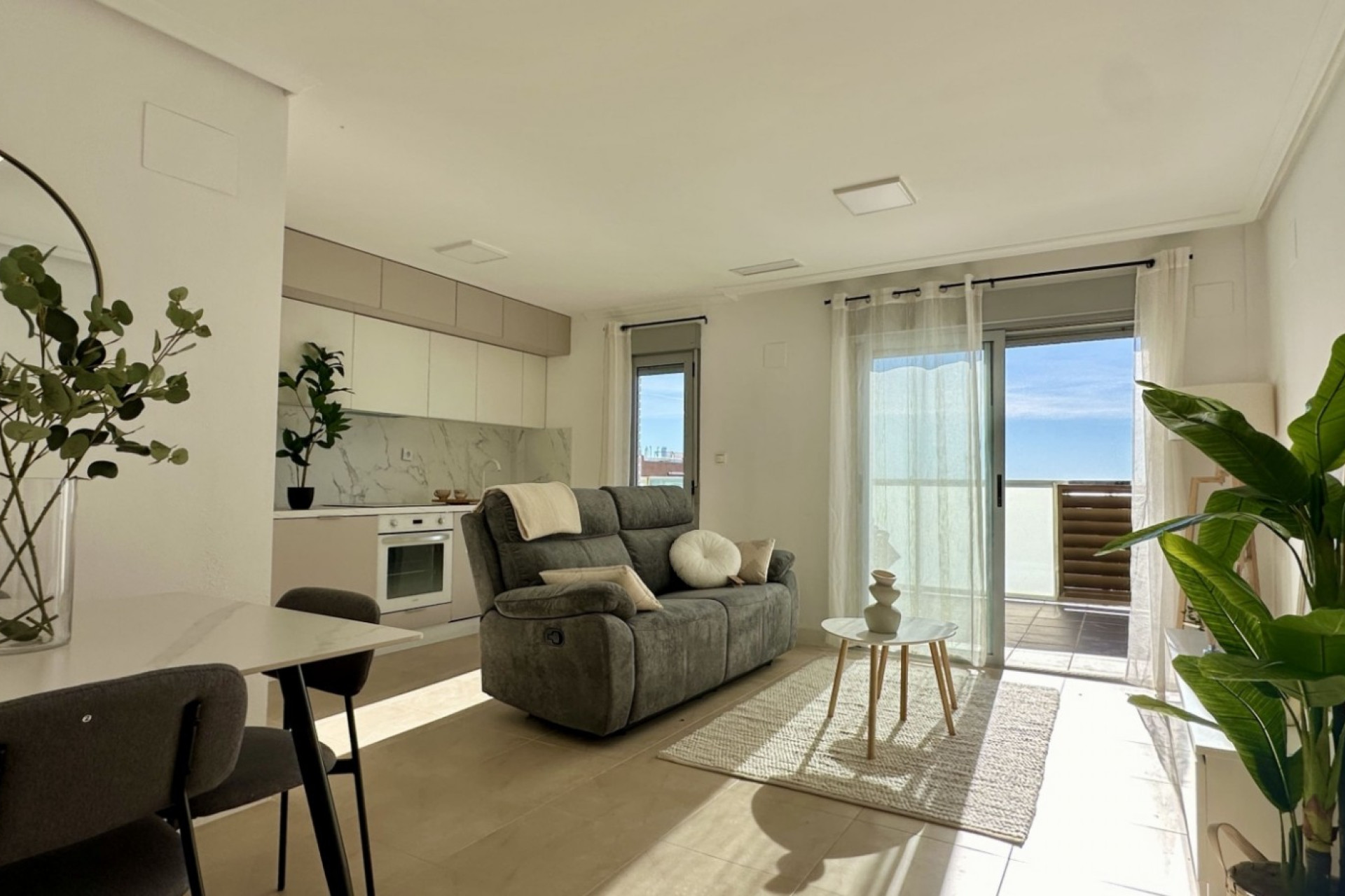 Resale - Apartment - Torrevieja - Torrevieja - Centre
