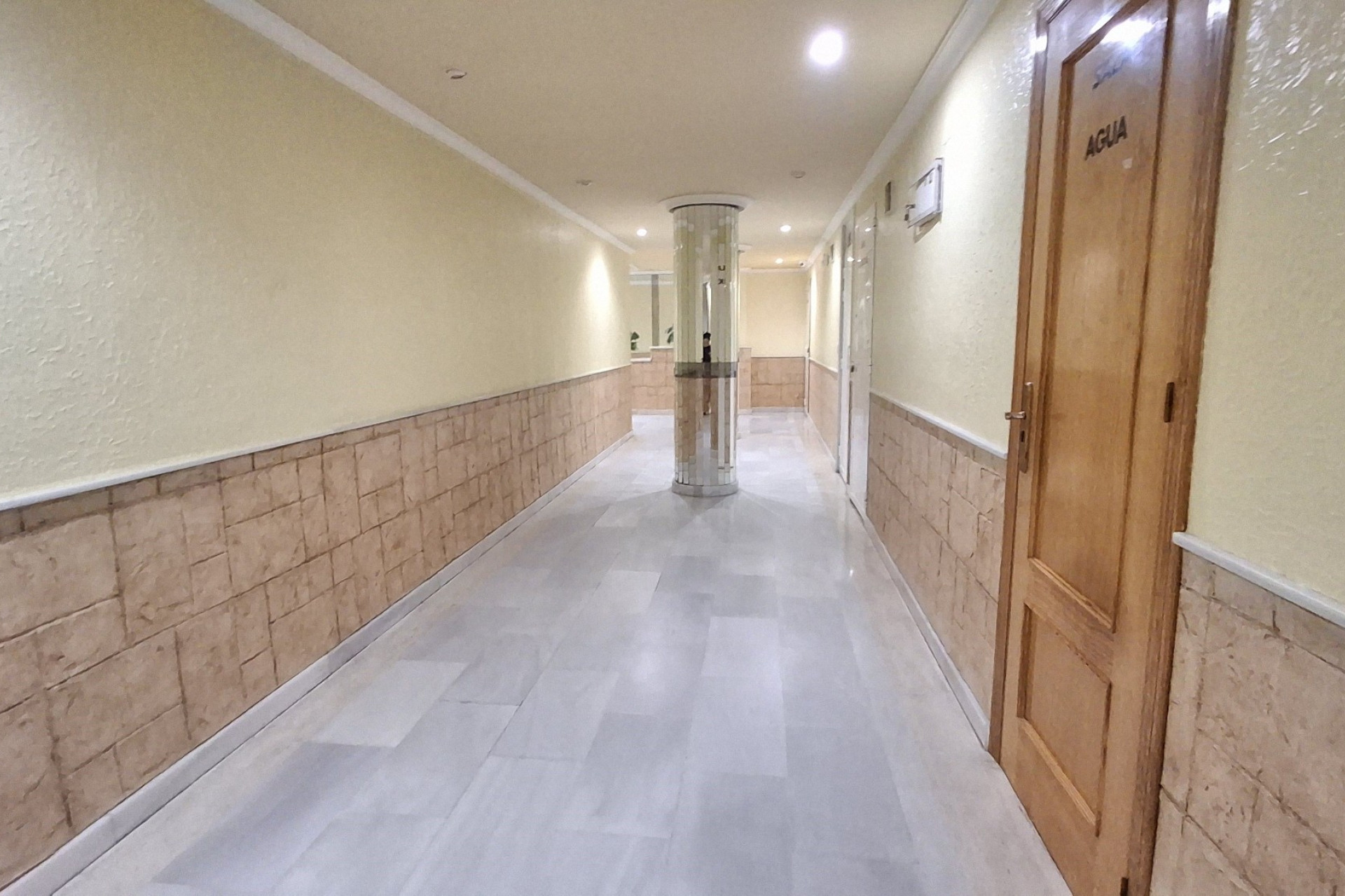 Resale - Apartment - Torrevieja - Torrevieja - Centre