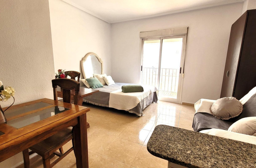 Resale - Apartment - Torrevieja - torrevieja