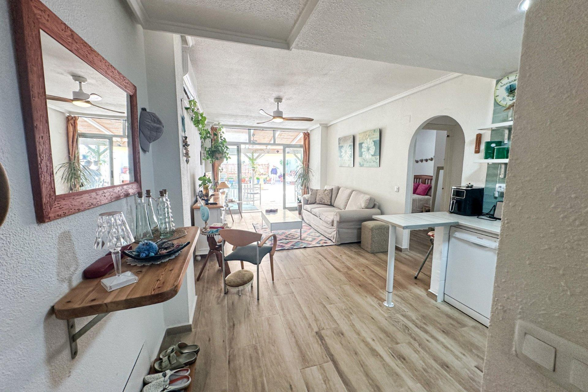 Resale - Apartment - Torrevieja - torrevieja