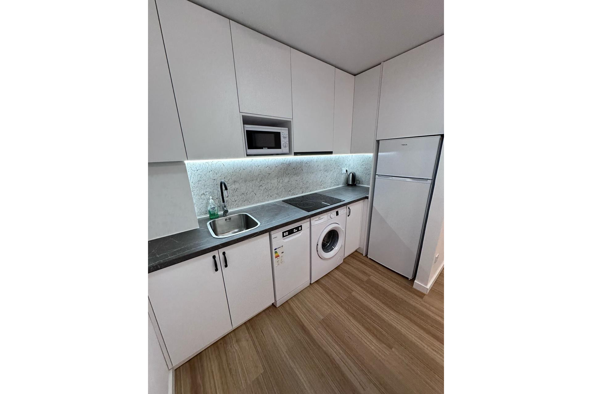 Resale - Apartment - Torrevieja - torrevieja