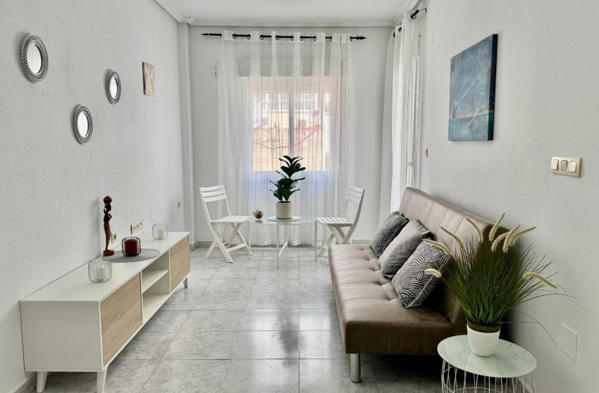 Resale - Apartment - Torrevieja - torrevieja