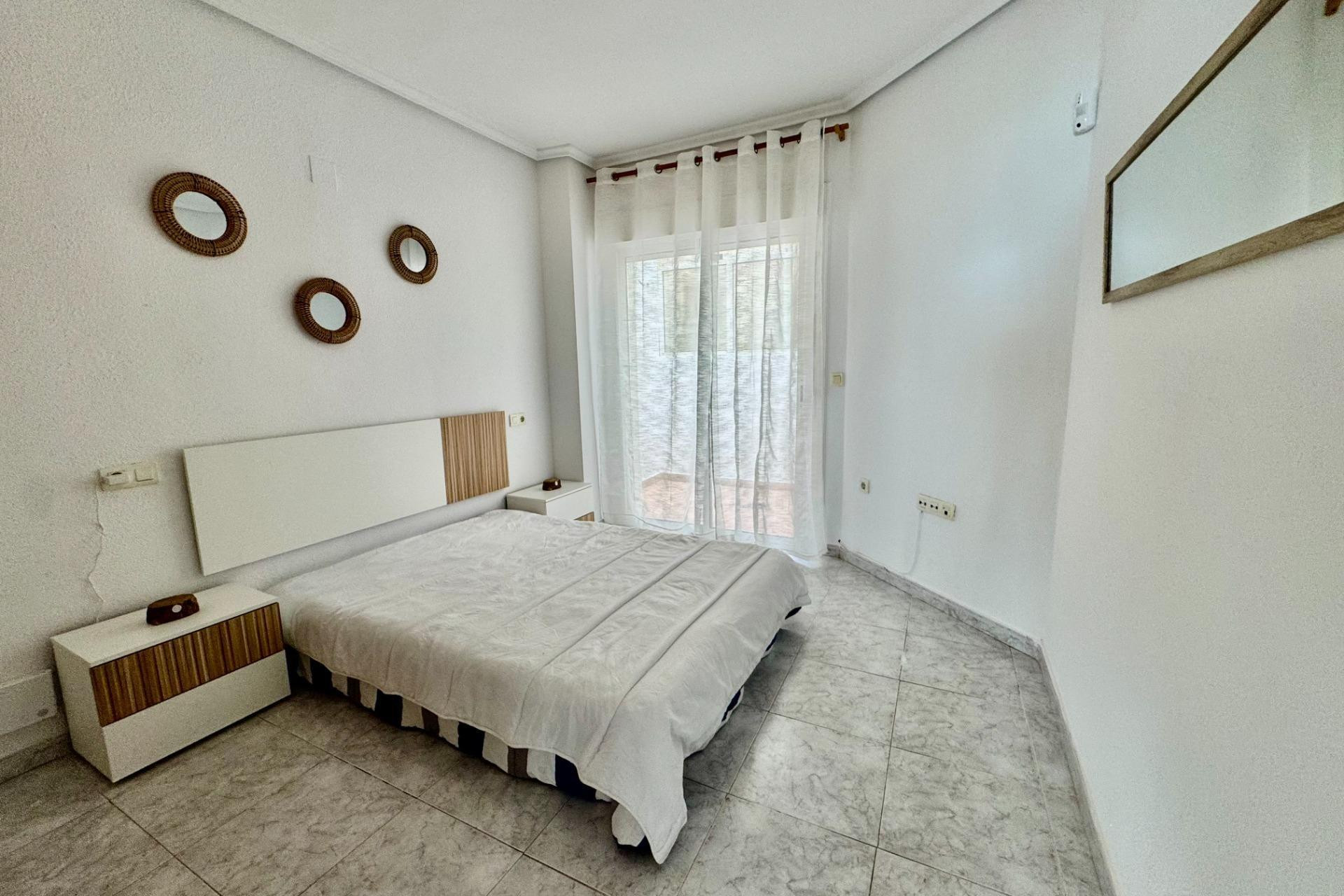 Resale - Apartment - Torrevieja - torrevieja