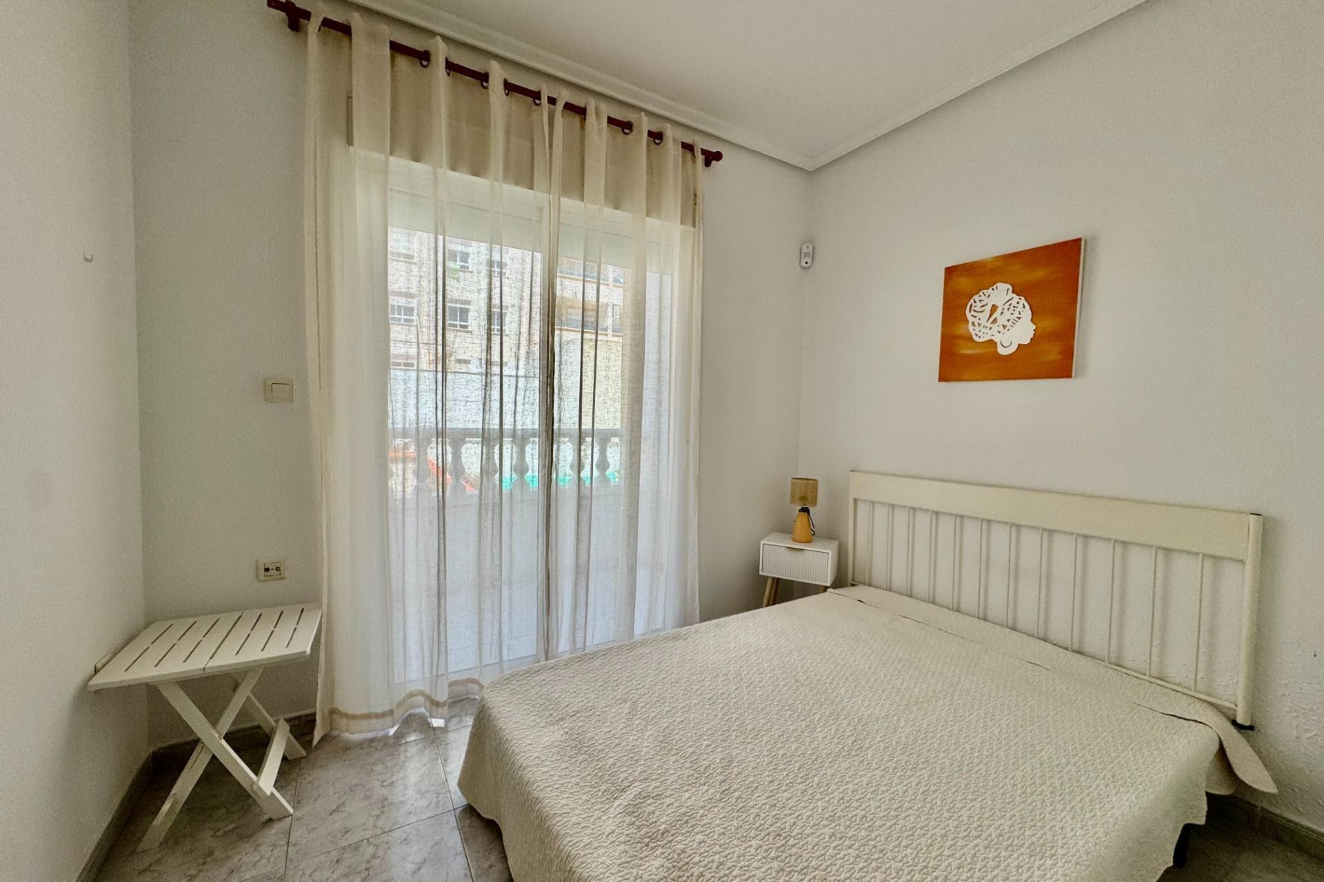 Resale - Apartment - Torrevieja - torrevieja