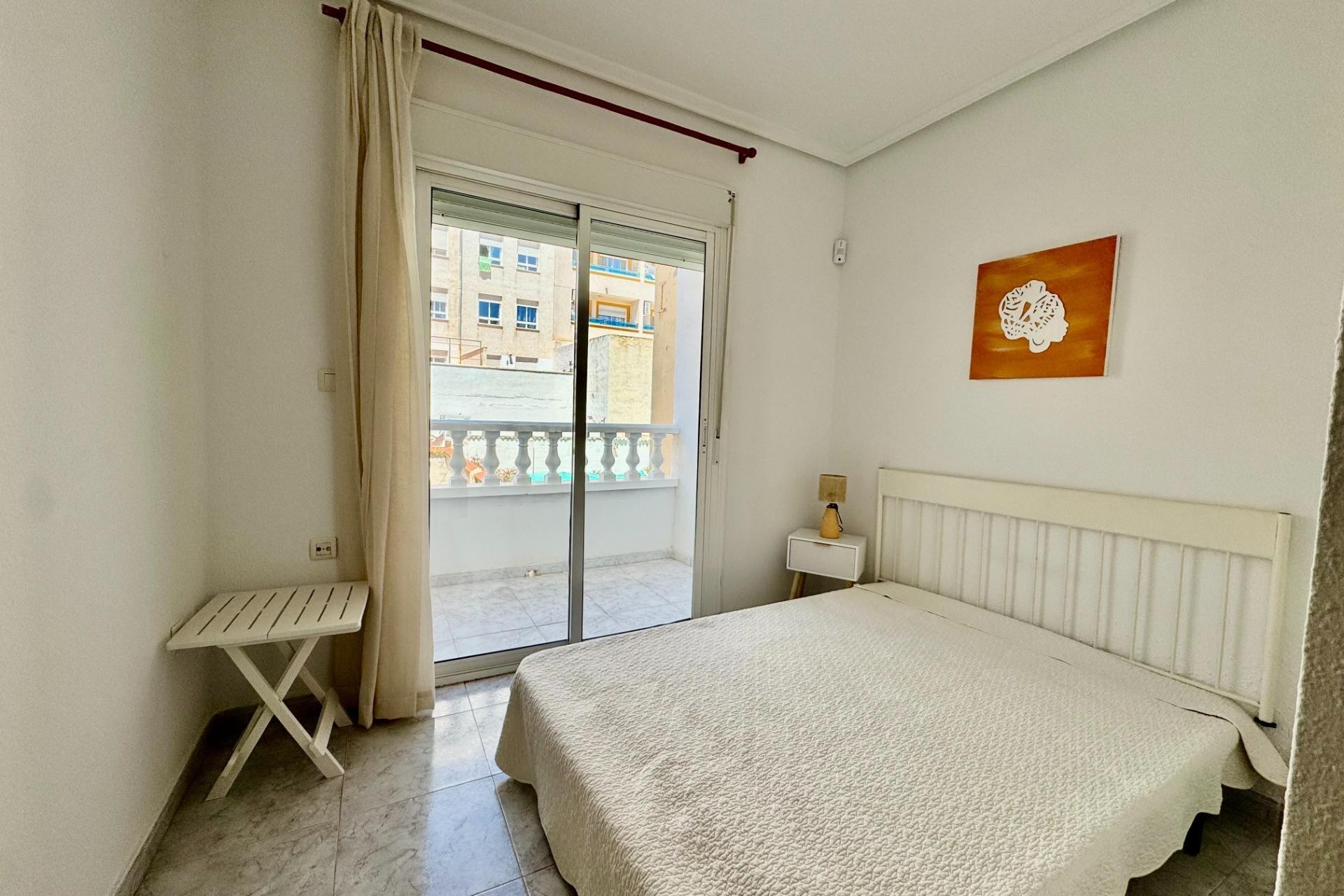 Resale - Apartment - Torrevieja - torrevieja