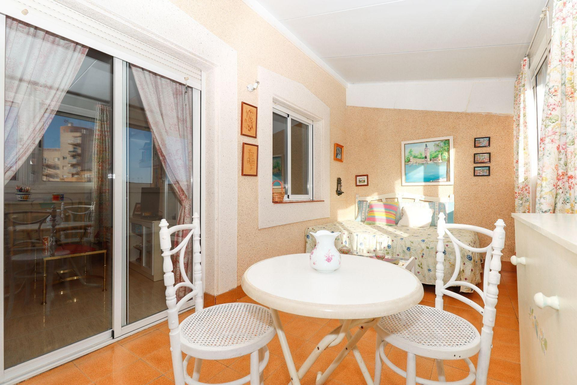 Resale - Apartment - Torrevieja - torrevieja