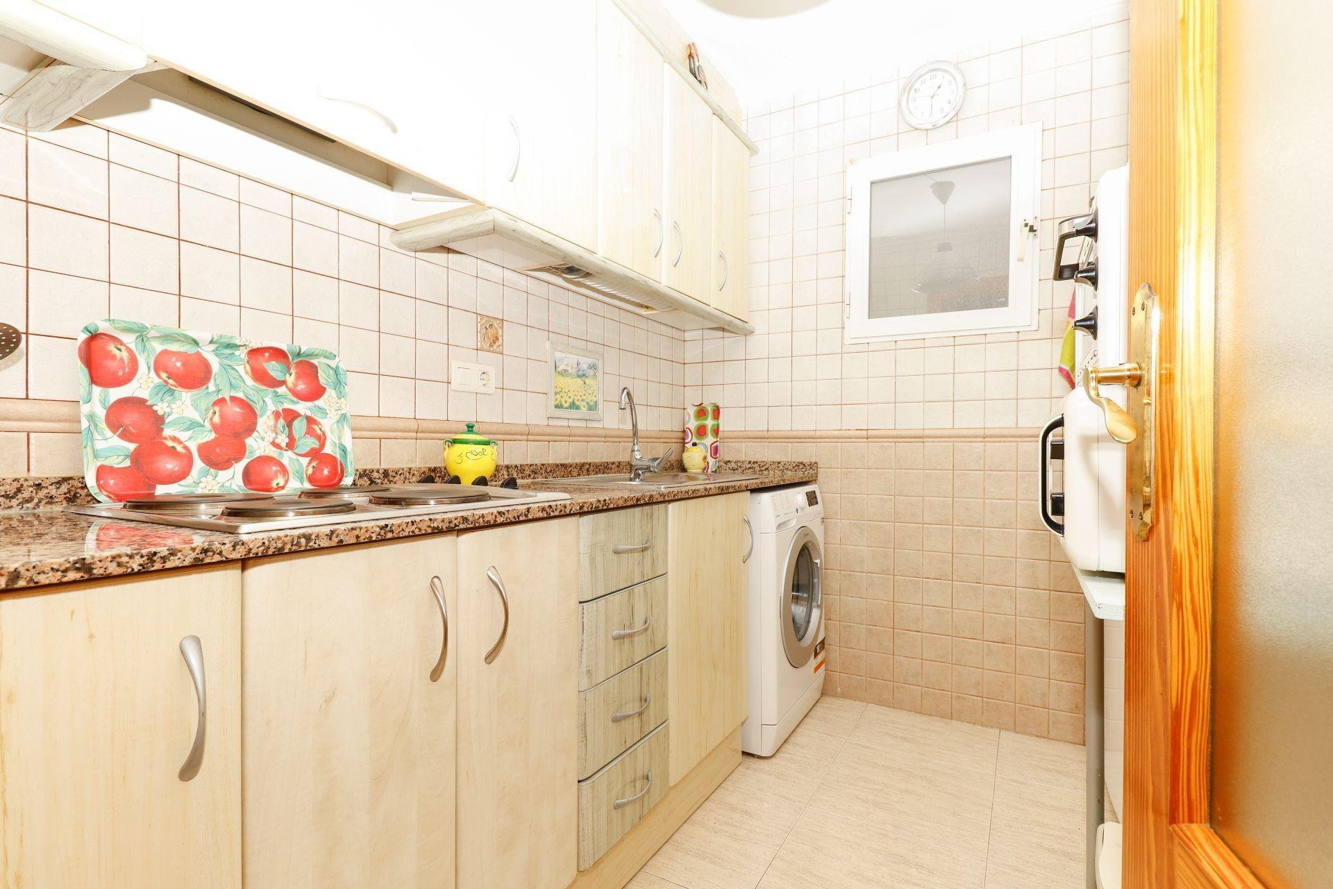 Resale - Apartment - Torrevieja - torrevieja