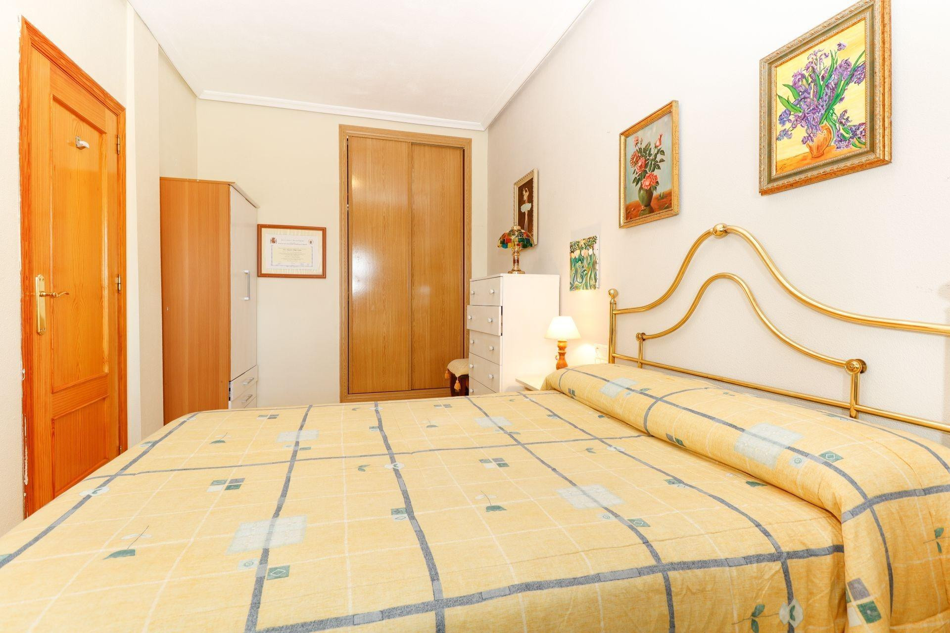 Resale - Apartment - Torrevieja - torrevieja