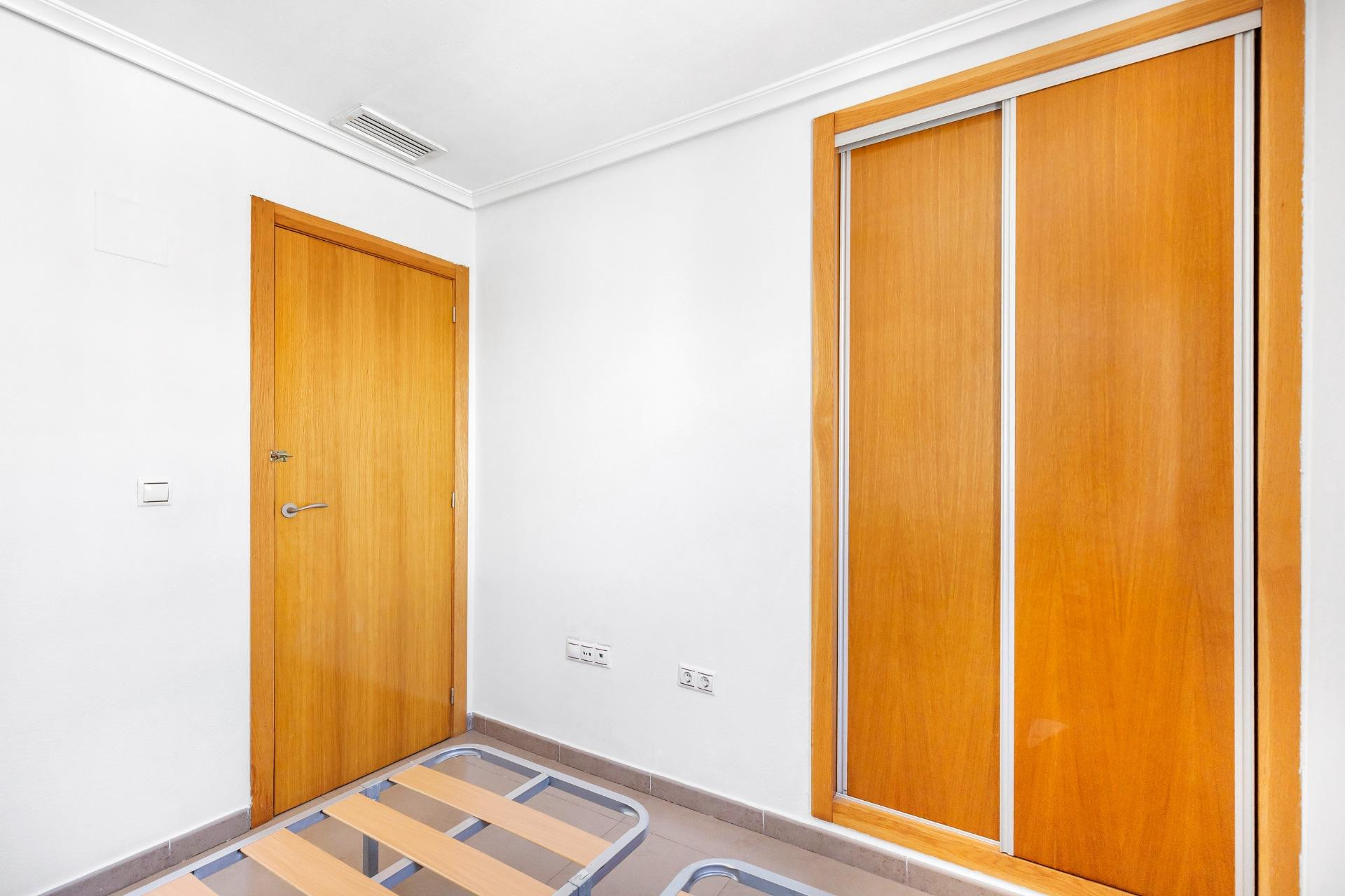 Resale - Apartment - Torrevieja - torrevieja
