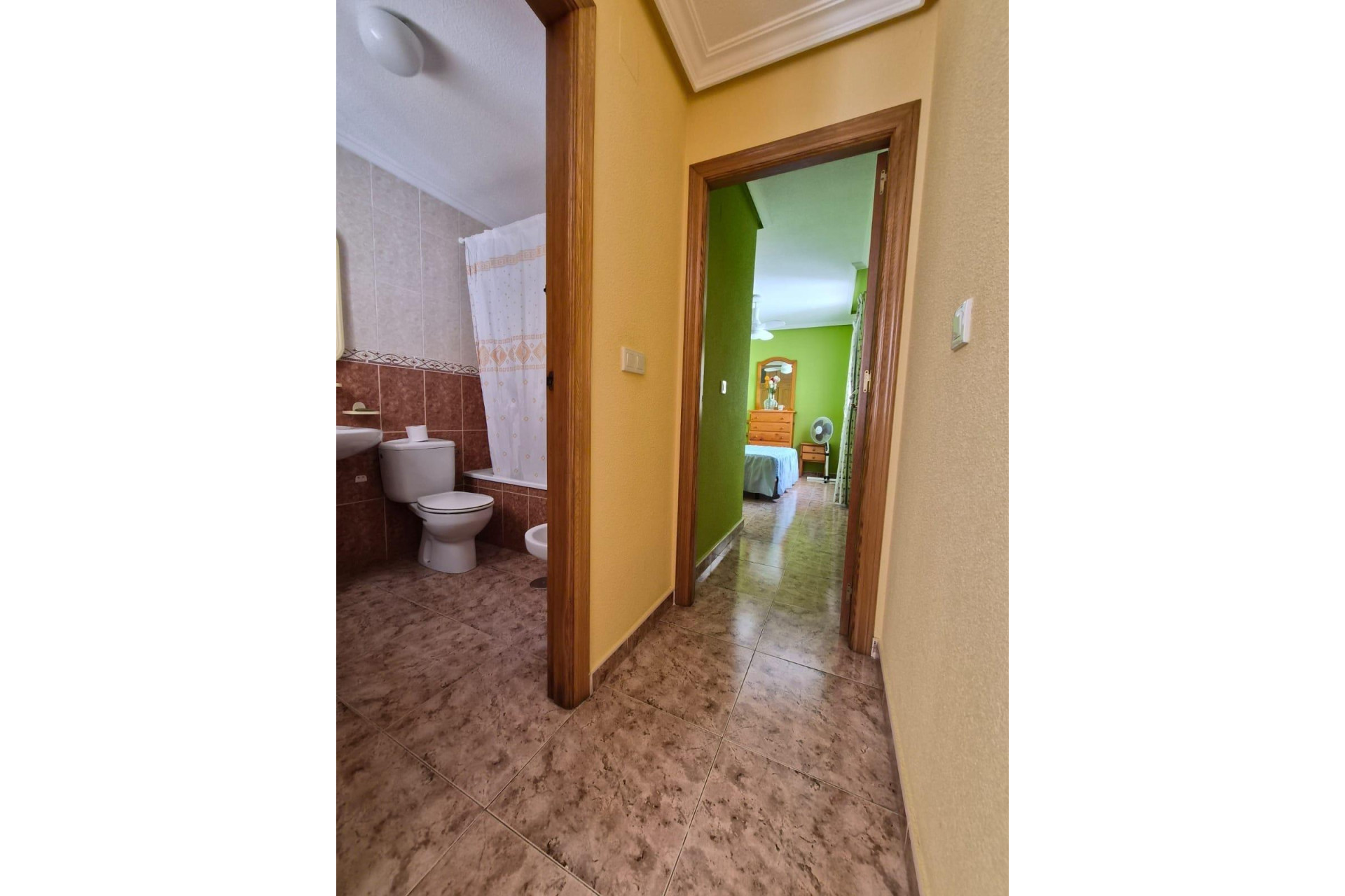Resale - Apartment - Torrevieja - torrevieja