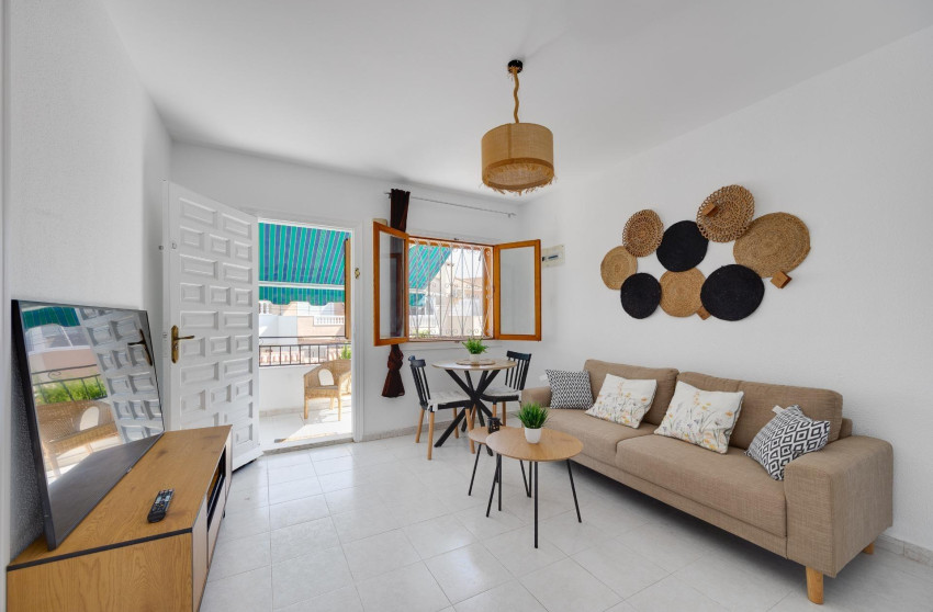 Resale - Apartment - Torrevieja - Zona los Frutales