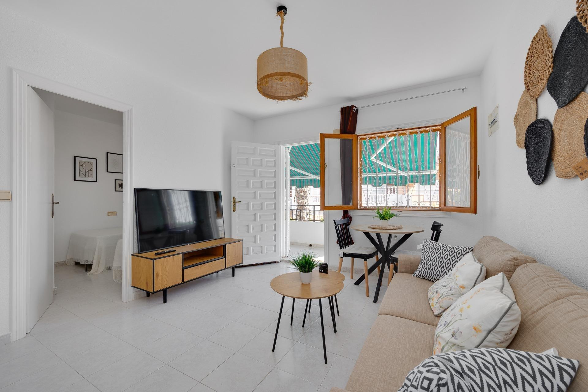 Resale - Apartment - Torrevieja - Zona los Frutales