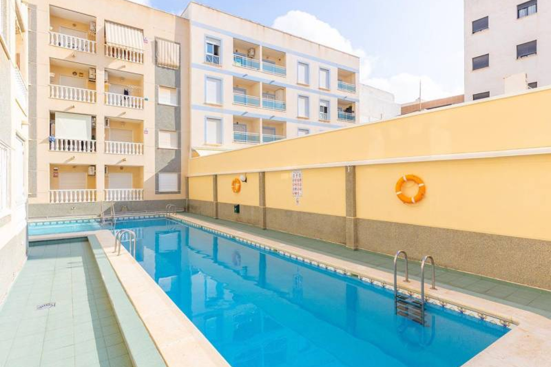 Resale - Apartment - Torrevieja