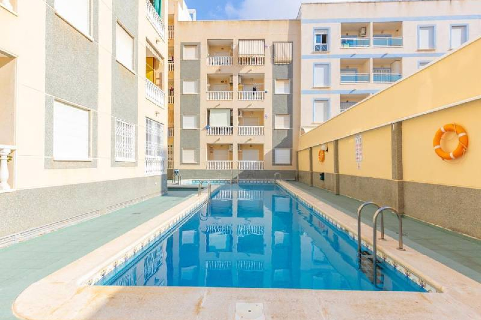 Resale - Apartment - Torrevieja