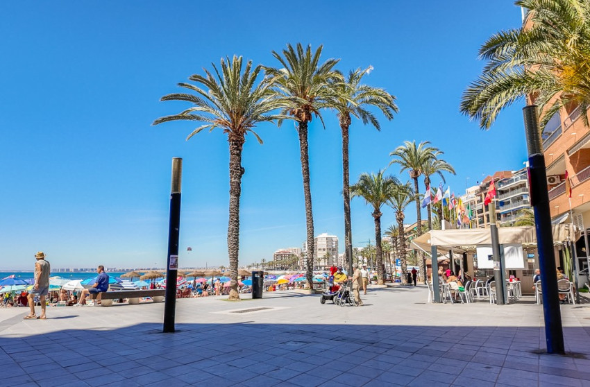 Resale - Apartment - Torrevieja