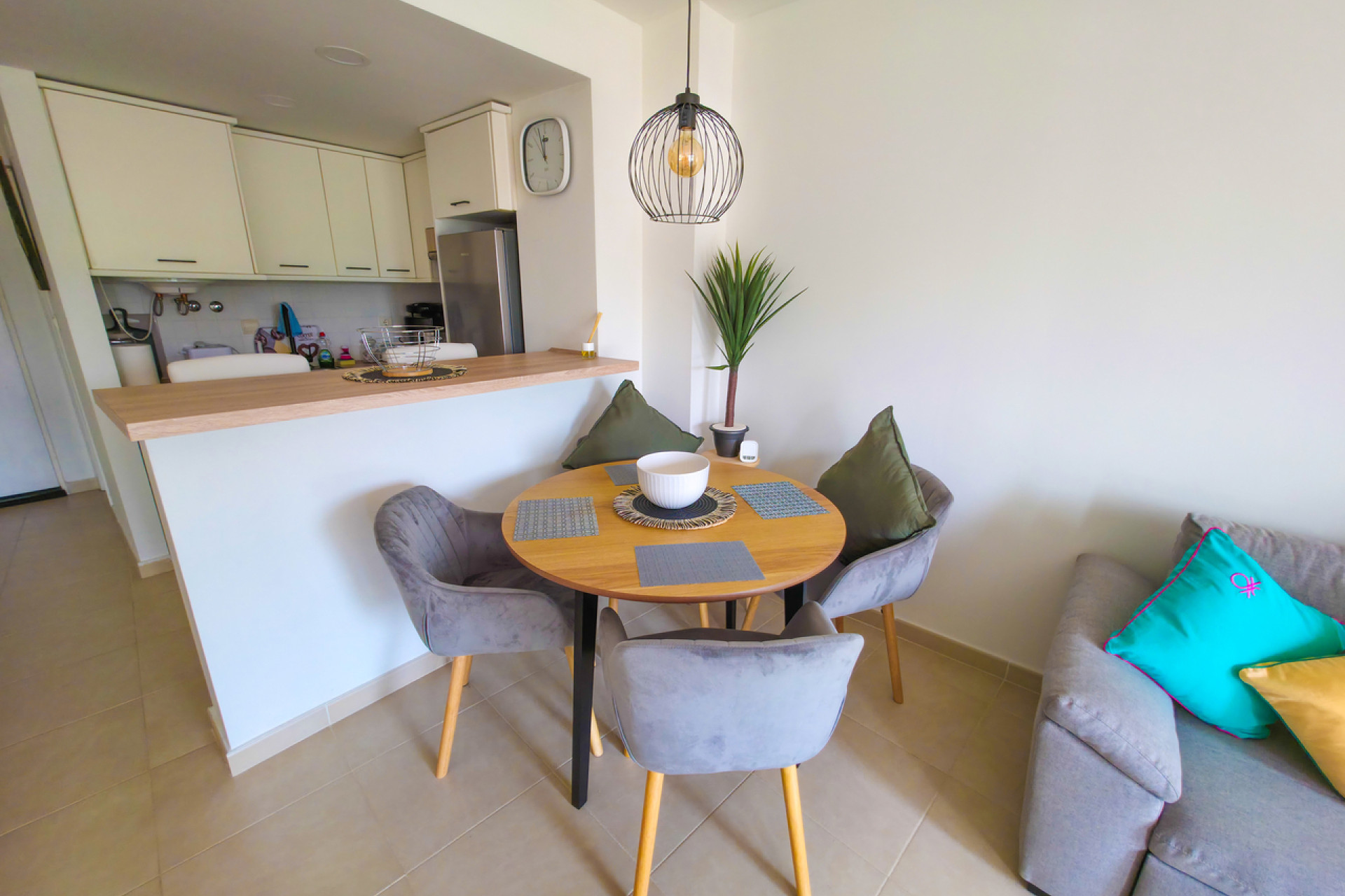 Resale - Apartment - Villamartín