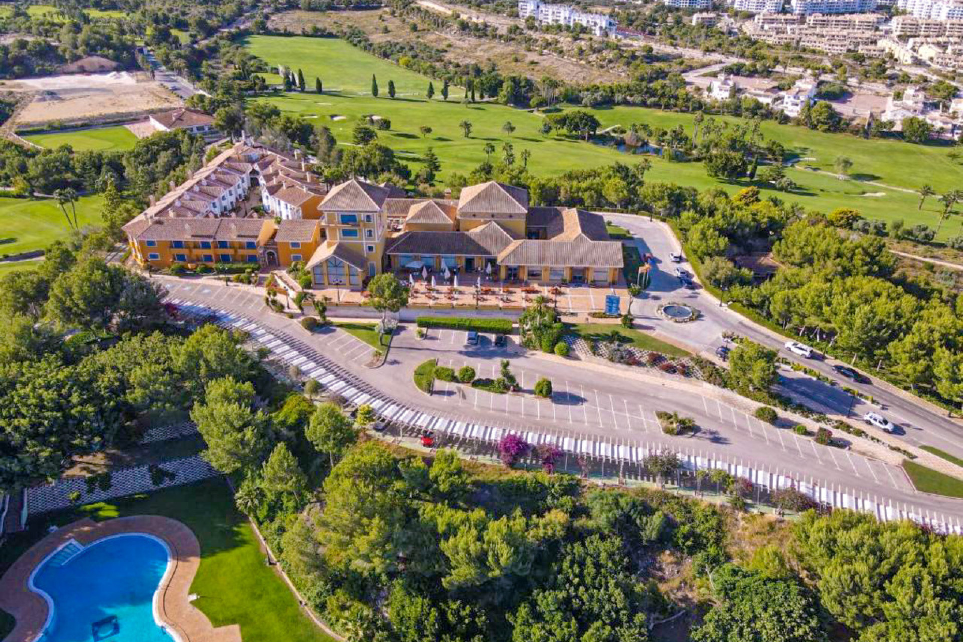 Resale - Apartment - Villamartín