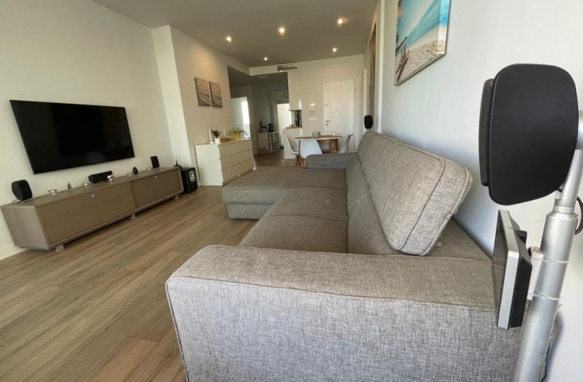 Resale - Apartment - Villamartin