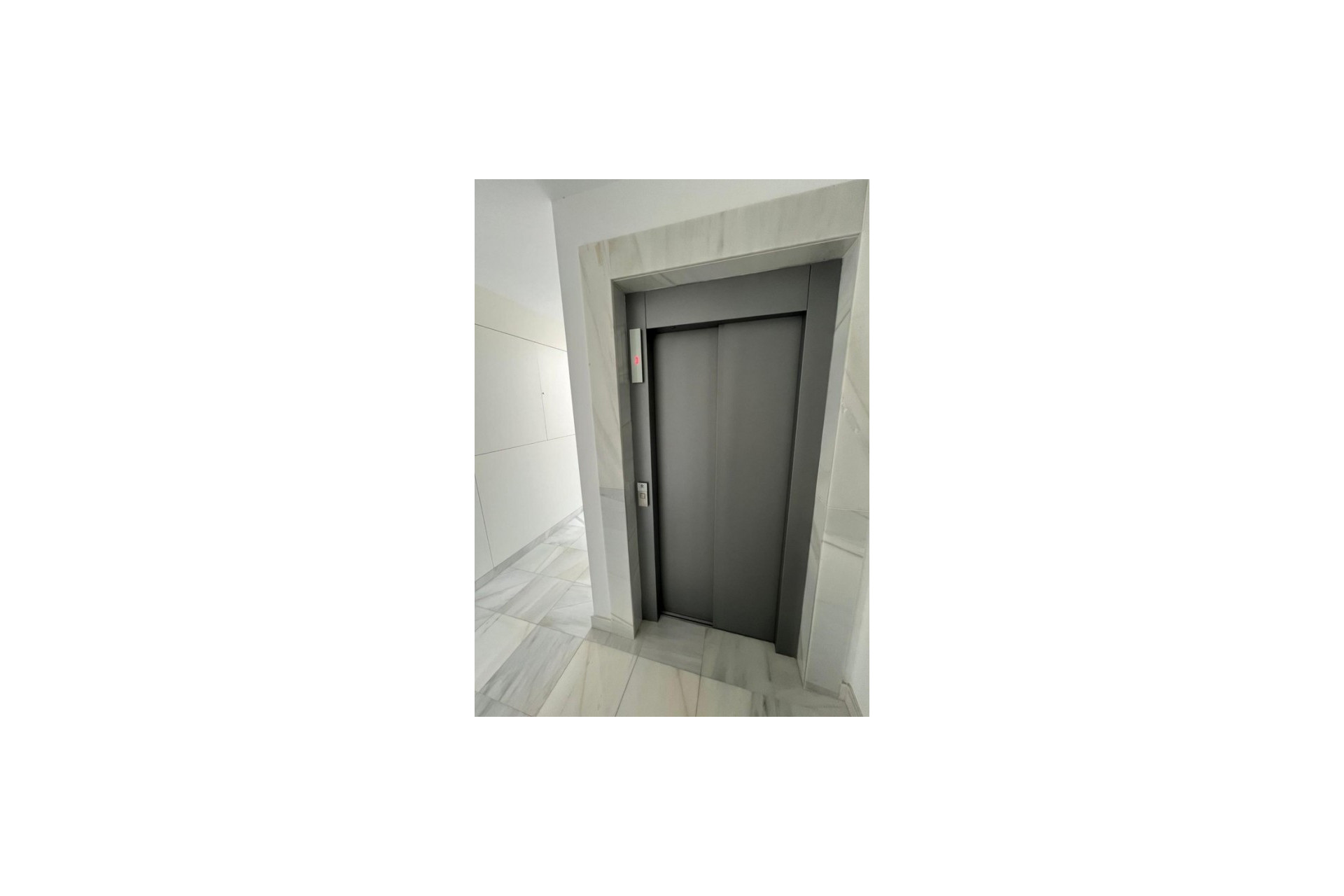 Resale - Apartment - Villamartin