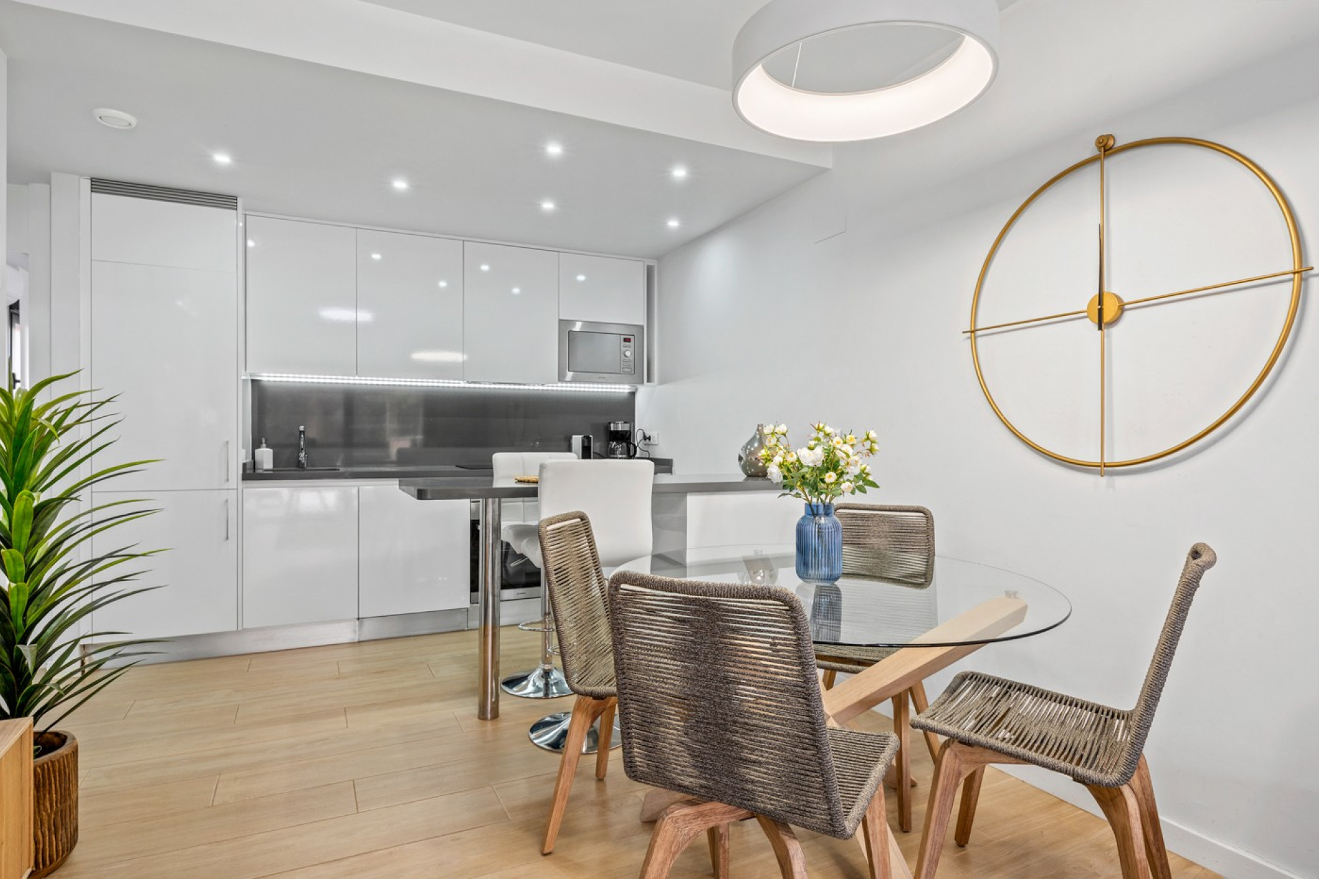 Resale - Apartments - Orihuela Costa - Villamartín