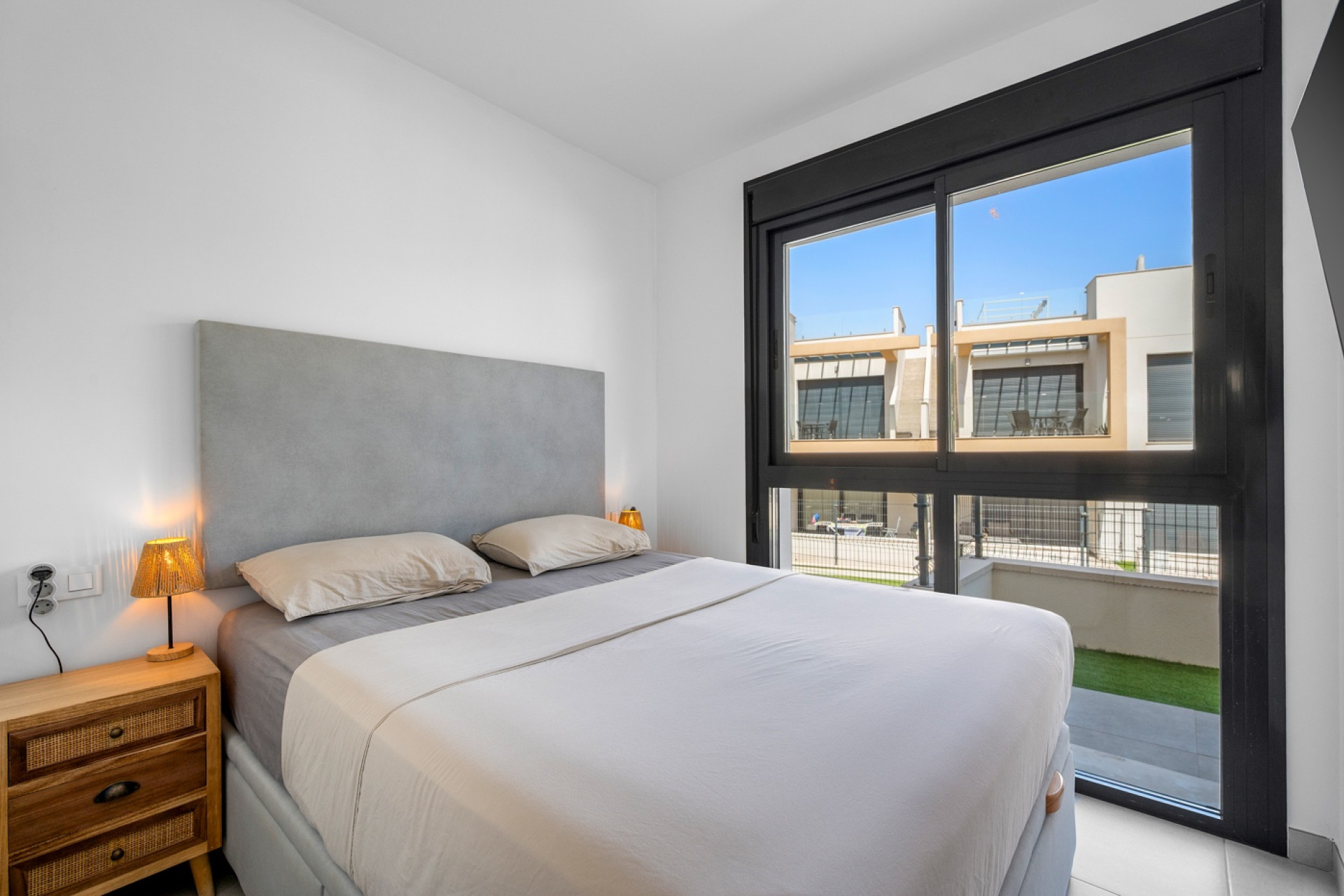 Resale - Apartments - Orihuela Costa - Villamartín