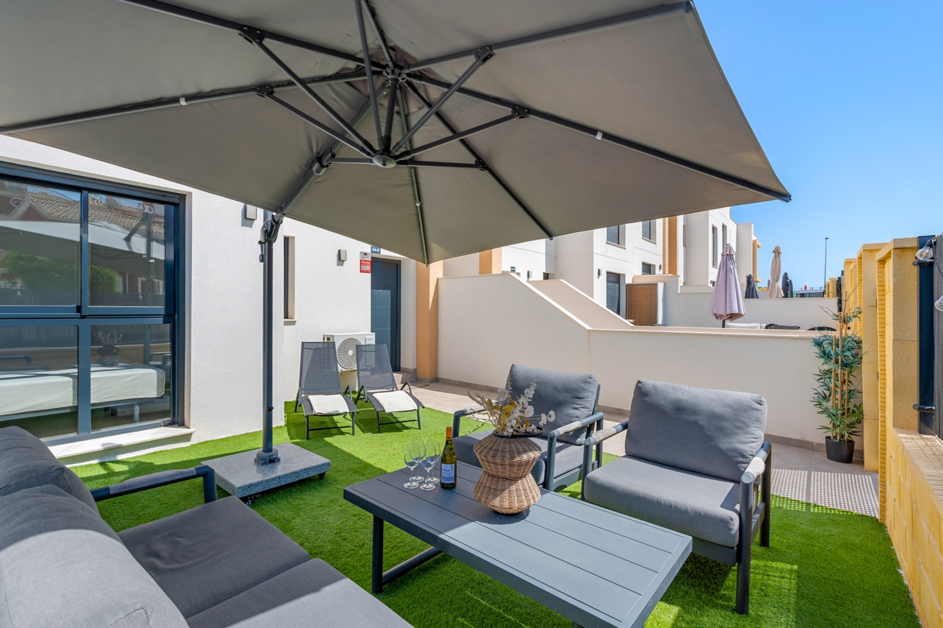 Resale - Apartments - Orihuela Costa - Villamartín
